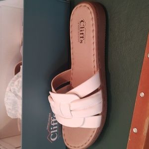 Cliffs White Sandels